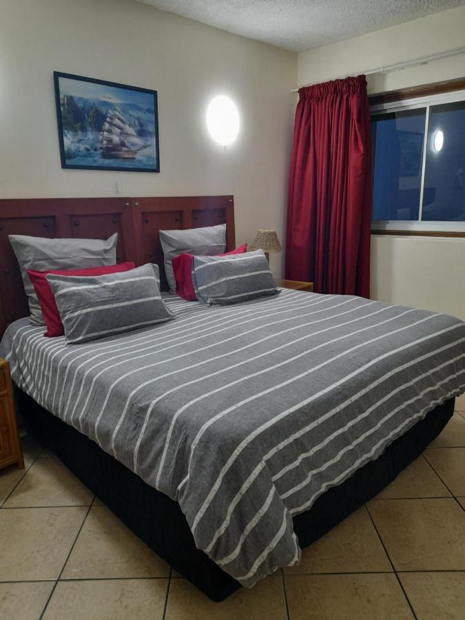 Stella Maris 194 Amazimtoti Self Catering Accommodation Amanzimtoti Bagian luar foto